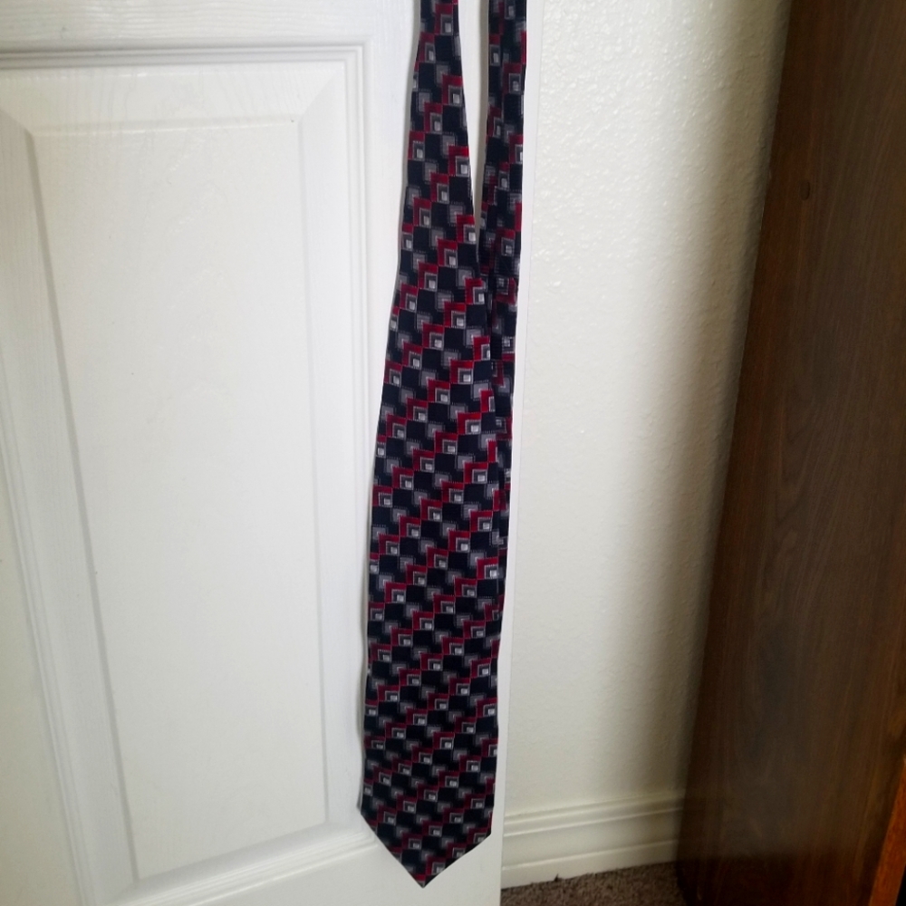 Executive Collection Red, Blue pattern tie